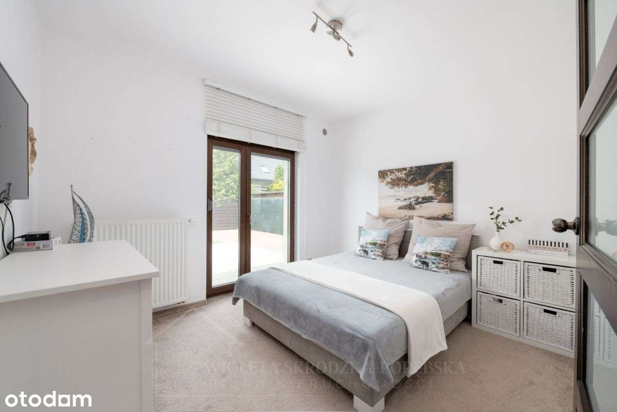 Dom wolnostojący 4 sypialnie-11