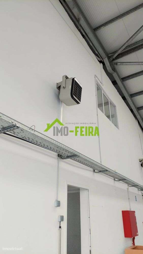 Pavilhão industrial , Fiães-41