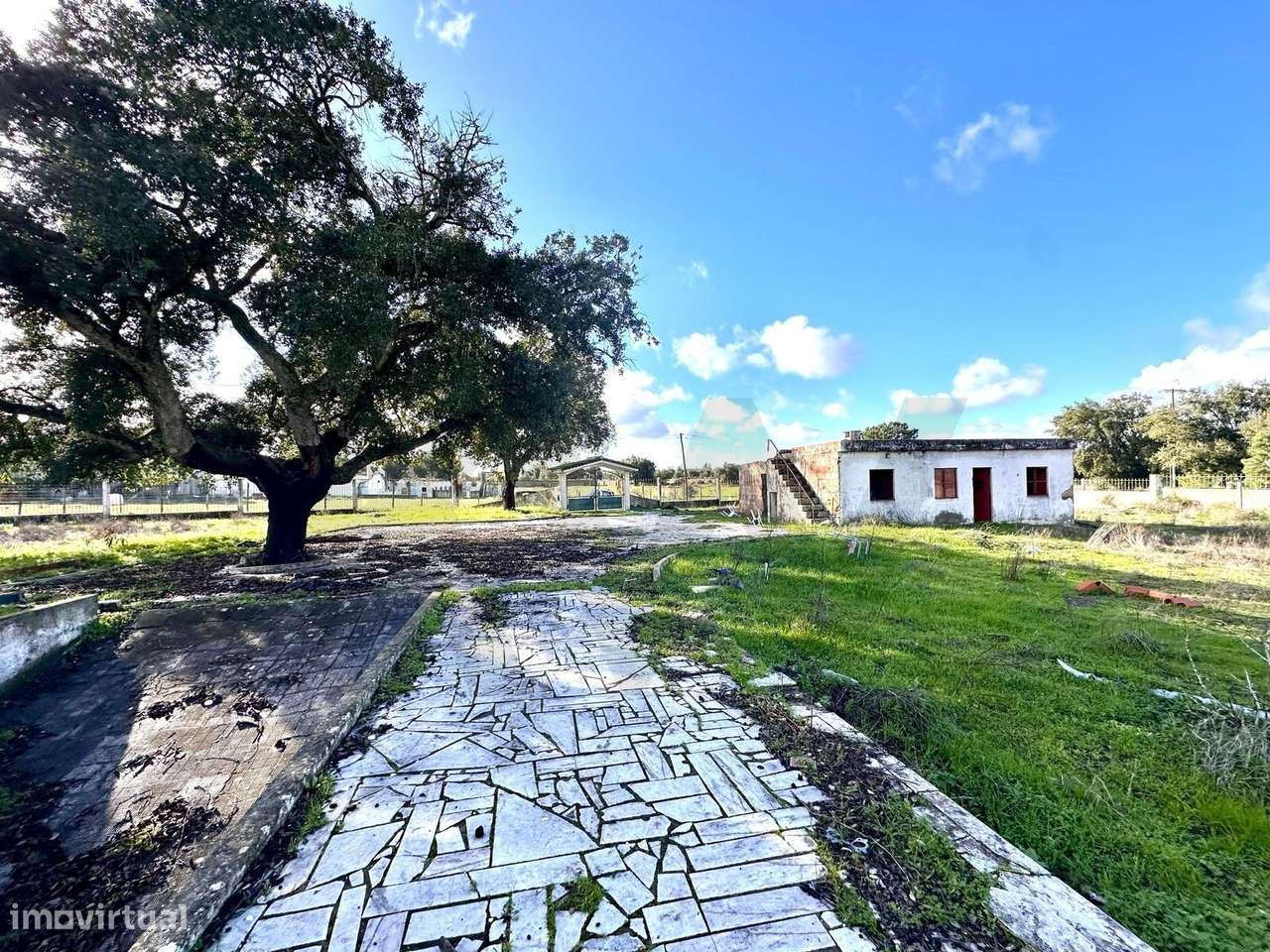 Ruína com Potencial Habitacional em Terreno Amplo – Palmela - Grande imagem: 5/11