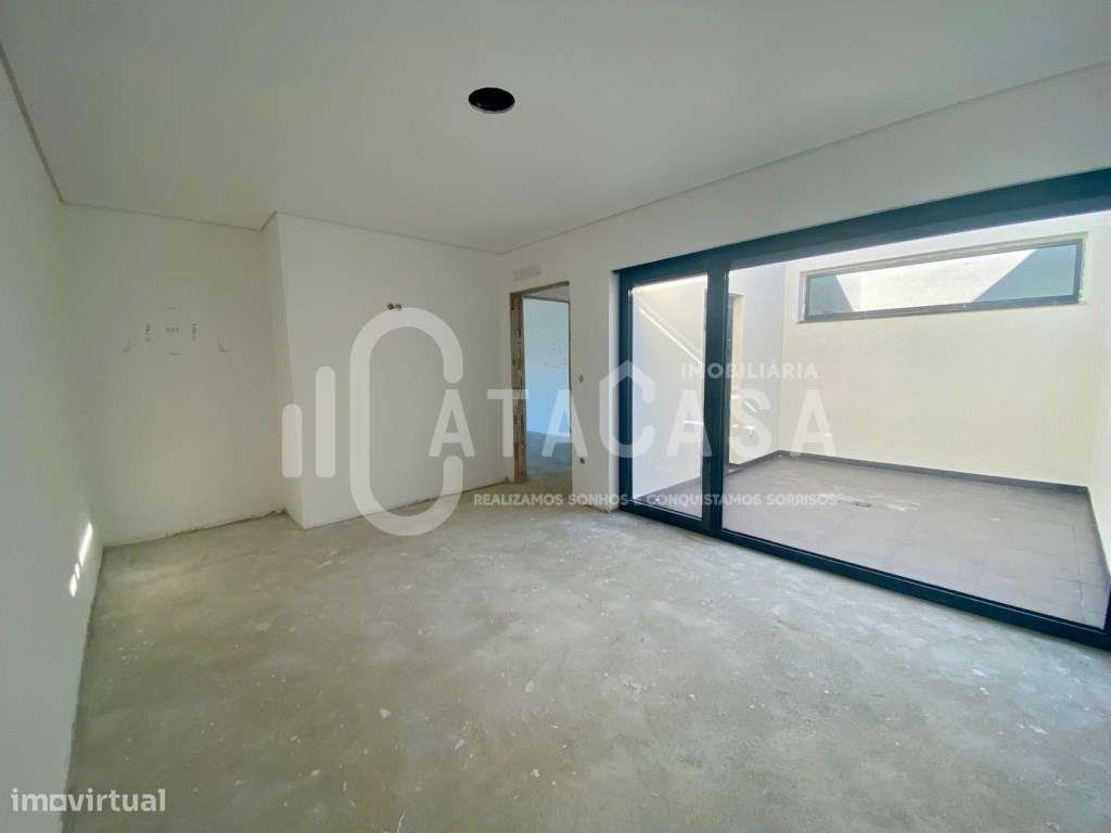 Moradia Geminada T3+1 Nova para Venda em Anadia-21