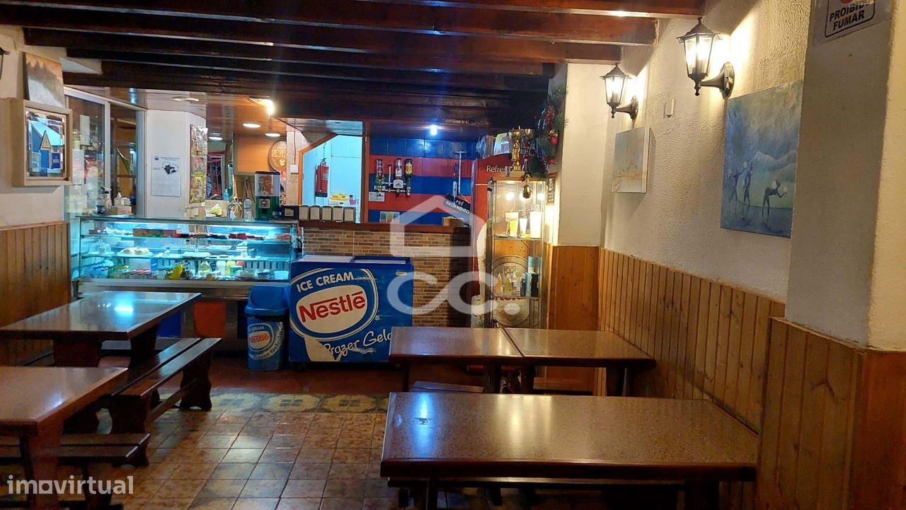 Café Snack-Bar em Agualva com oportunidade de negócio