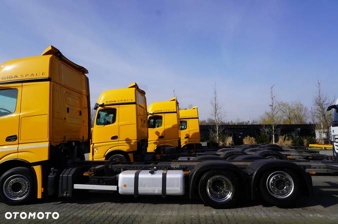 Mercedes-Benz Actros MP5 2542 Giga / Low Deck / BDF / 6×2 / E6 / 5 sztuk - 3