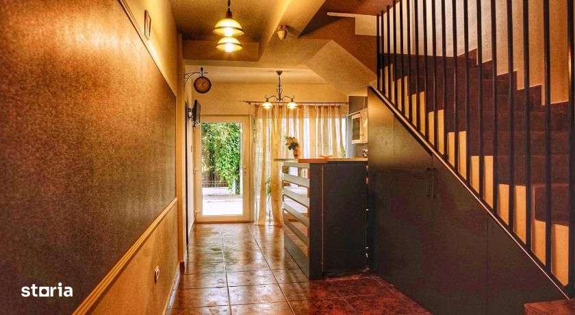 Minihotel Eforie Nord D+P+3 19 camere la 200m de mare - Imagine principală: 2/10