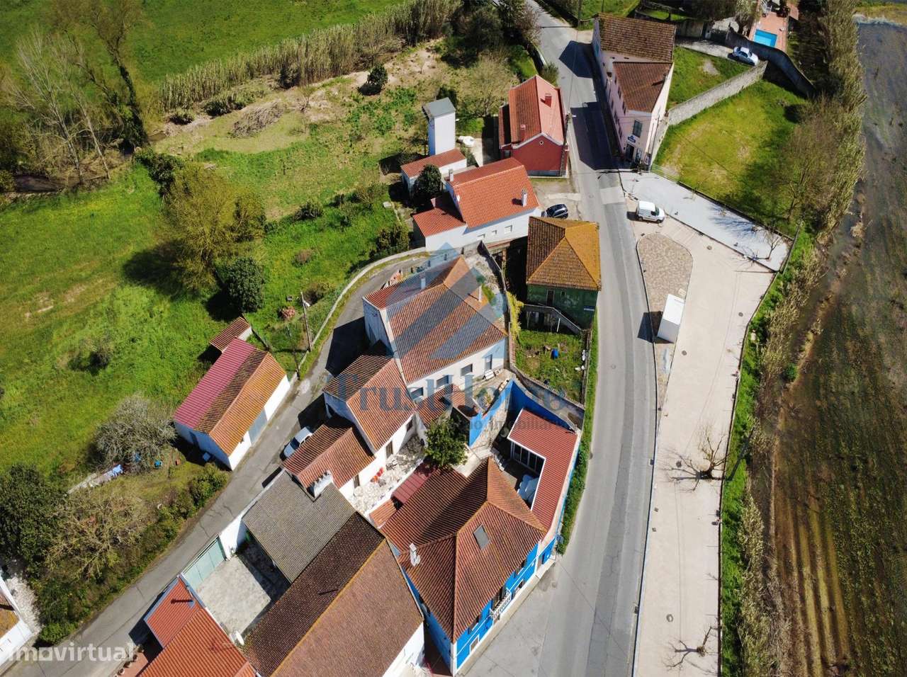 V4 para remodelação em São João da Ribeira a 13 Km de Rio Maior-52