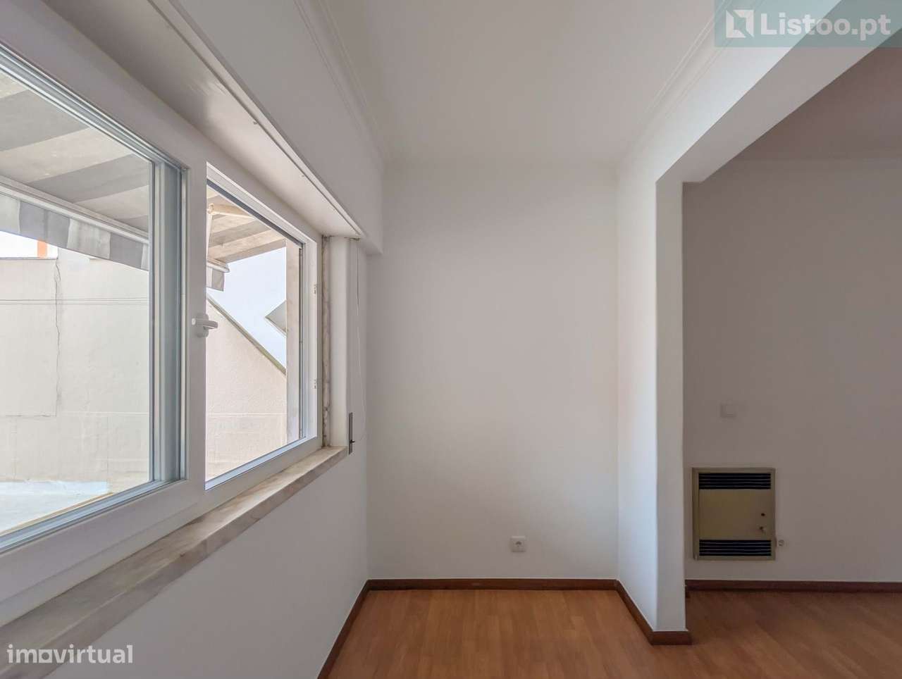 T2 Alvalade com Terraço e Garagem-14