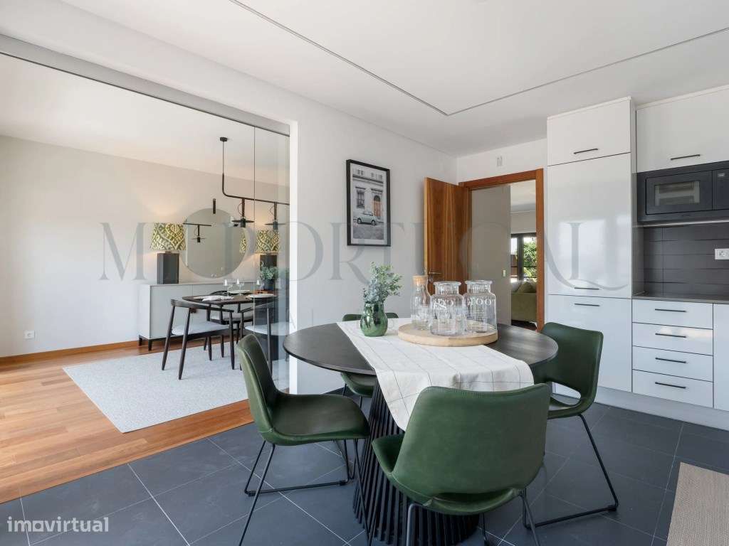 Elegância e Modernidade: Moradia T4 de Luxo com Rooftop em Alcochete-9