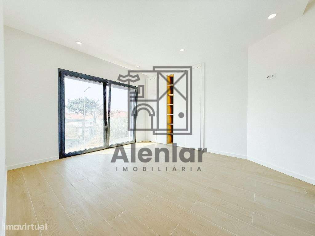 NOVA Moradia V4 a 800 metros da praia NOVA-55