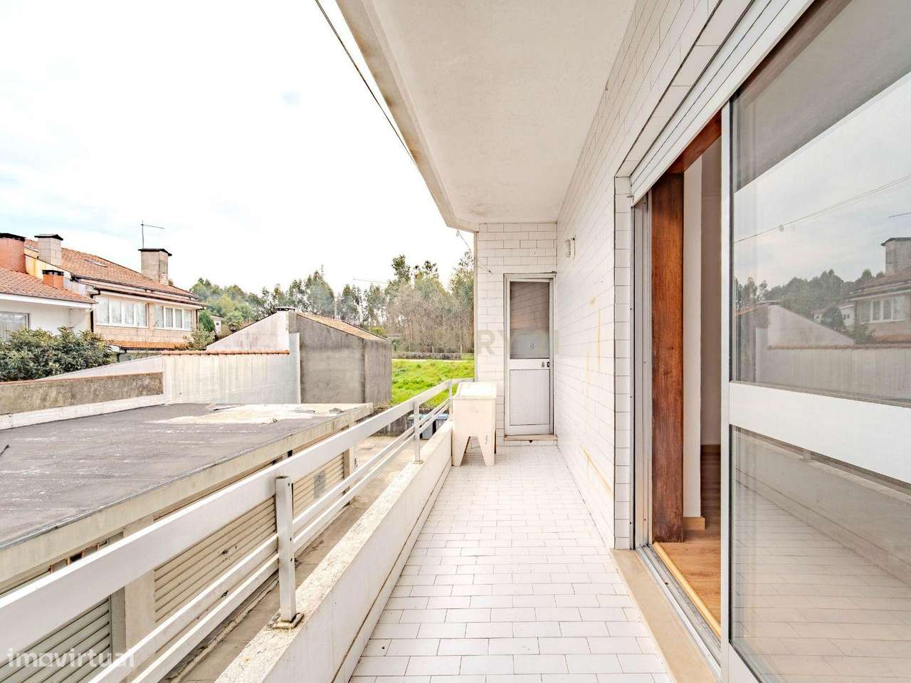 Apartamento T2 com garagem box | Rés-do-chão | Maia-5