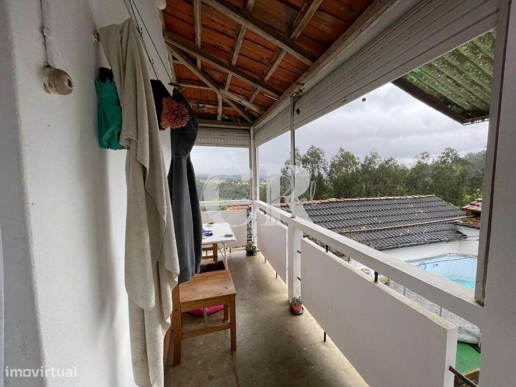 Casa de 4 quartas renovada com terreno em Vila Nova de Poiares - Grande imagem: 2/44