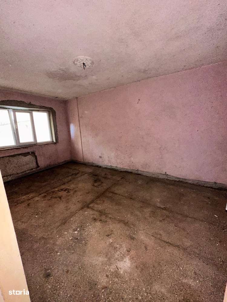 De vanzare 3 camere decomandat Pietonal Stefan cel Mare - Imagine principală: 1/6