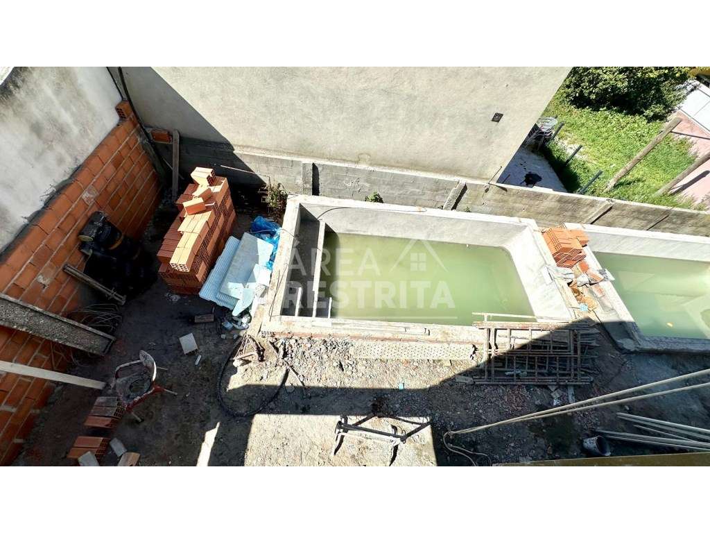 Moradia T4 (3 suites) com piscina - Redondos (Fernão Ferro -Seixal) - Grande imagem: 4/40