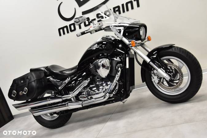 Suzuki Intruder - 7