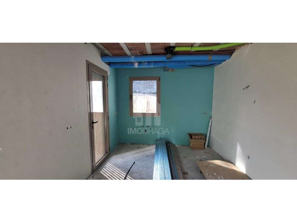 Moradia Geminada T3 Nova para Venda em Rendufinho - Póvoa de Lanhoso-23