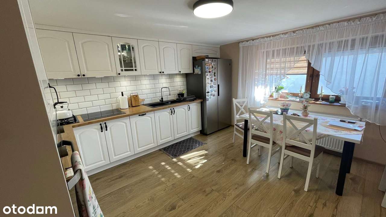 Sprzedam dom piętrowy po generalnym remoncie w 2021r-Krzymów-10