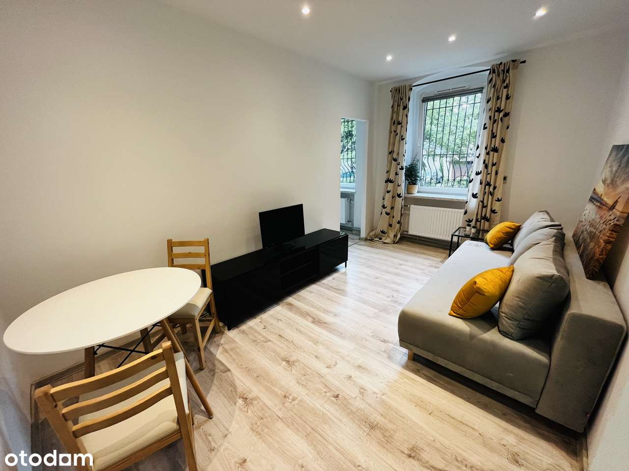 Wynajmę 2 pokojowe mieszkanie | Katowice Dąb