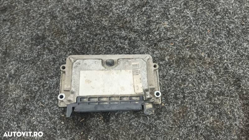 Calculator motor ECU Peugeot 206 1.4i  KFX / KFW 1998-2012  0261206213  /  9632693780 - 3