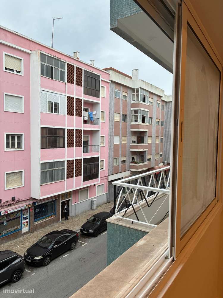 Apartamento T4 em Barreiro com Excelente Localização-44