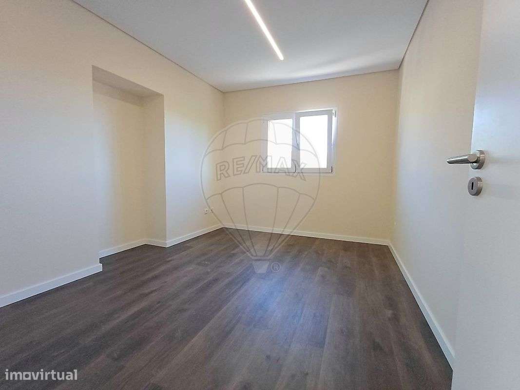 Moradia T2 para venda - Grande imagem: 4/12