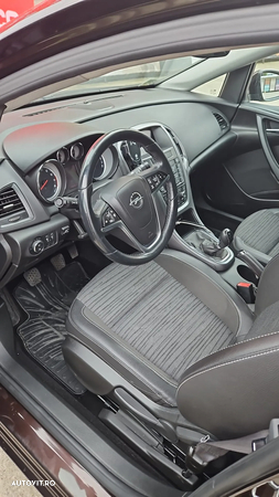 Opel Astra 1.4 ECOTEC Turbo Enjoy - 12