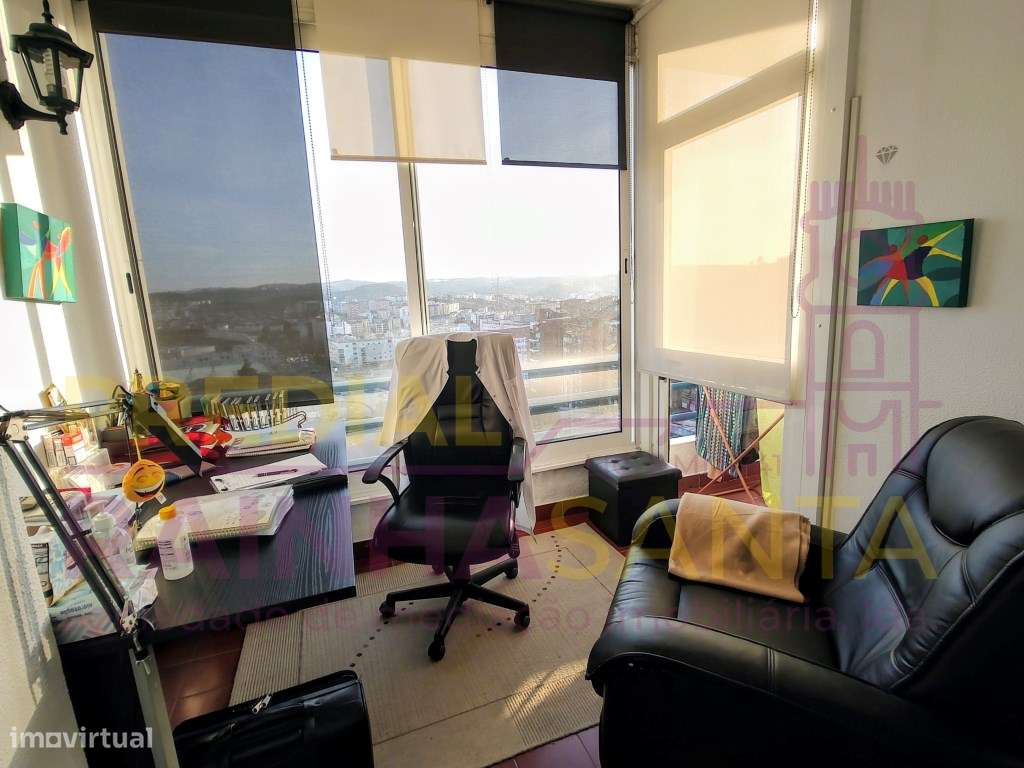 Apartamento T 3+1+ Garagem dupla - Coimbra-32