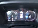 Volvo XC 60 2.0 T8 PHEV Momentum Plus AWD - 26