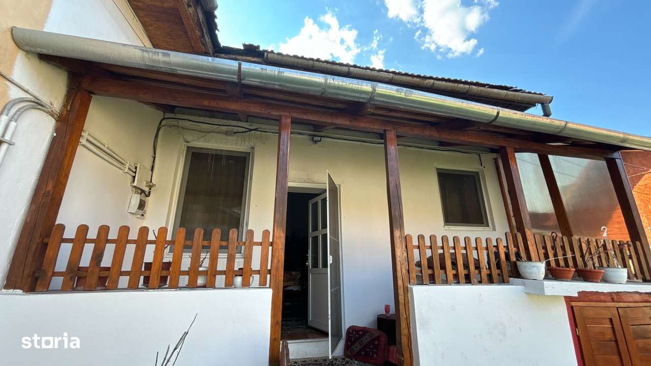 Doua case de vanzare 75 M² + curte 720 M² Piata Kalvin - Imagine principală: 4/20