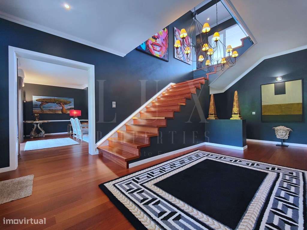 MORADIA DE LUXO NO CENTRO DO ESTORIL-5