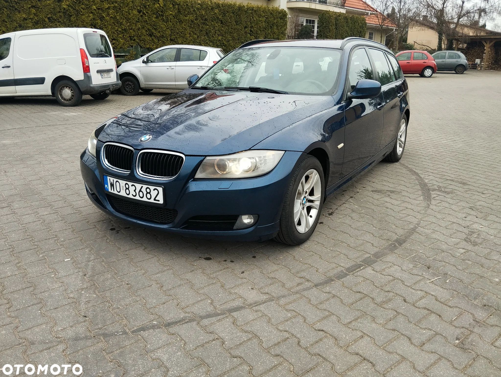 BMW Seria 3 318d DPF Touring Edition Lifestyle - 1