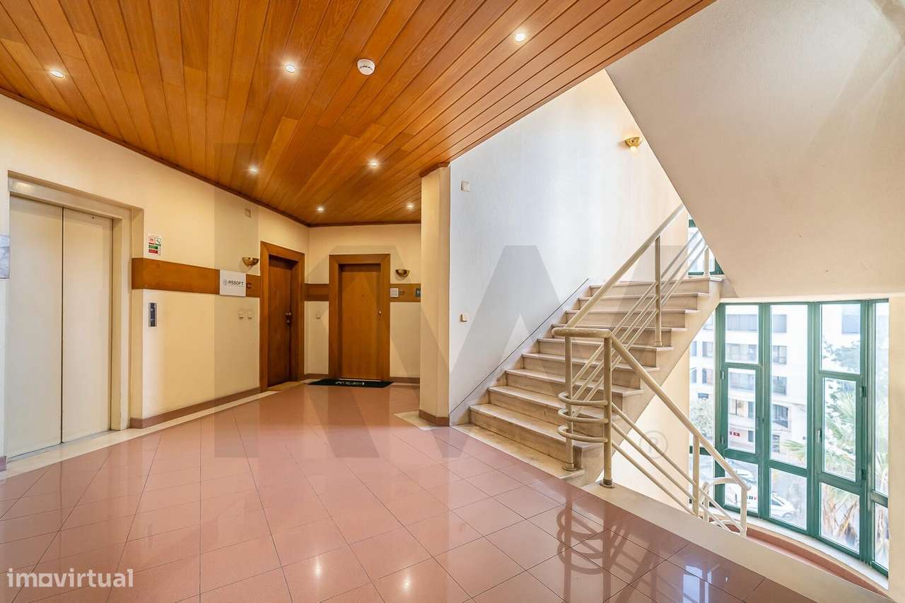 Excelente oportunidade para arrendamento! Escritório com 107,62 m2 em - Grande imagem: 4/18