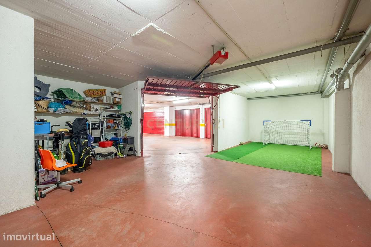 Apartamento T3, com Box de 85 m2 e Arrecadação em Odivelas-26