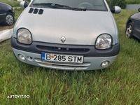 Dezmembrez Renault Twingo - 1