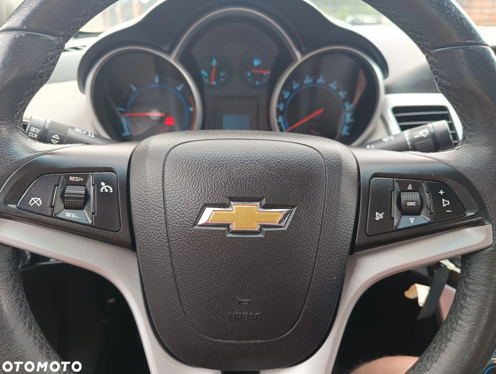 Chevrolet Cruze - 19