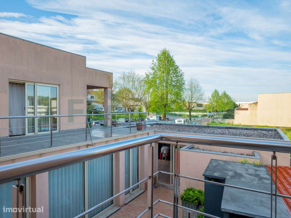 Moradia T3 em Fermentões com Piscina e Zona de Churrasqueira-37