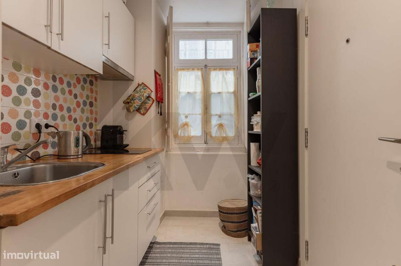 Apartamento T1 para venda na Madragoa, mobilado, equipado e com licenç - Grande imagem: 2/18