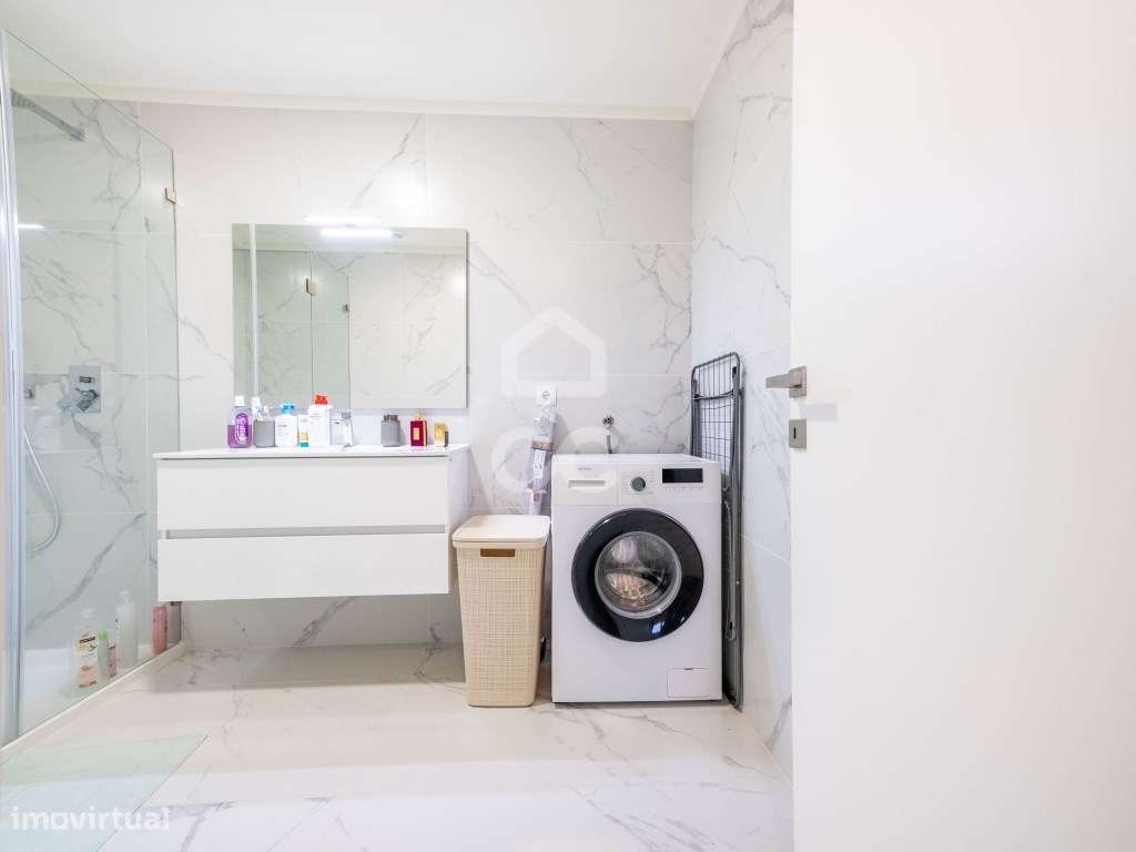 Apartamento T1, semi-novo, para venda - Grande imagem: 3/9