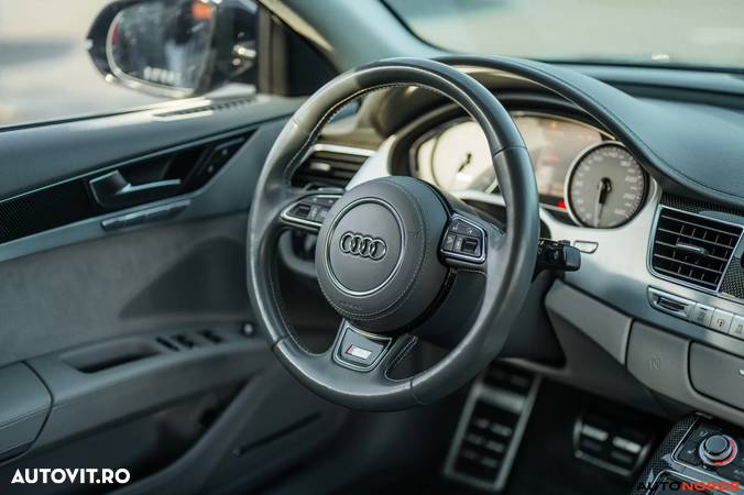 Audi S8 4.0 TFSI quattro Tiptronic - 36