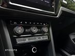 Volkswagen Touran 2.0 TDI SCR (BlueMotion Technology) SOUND - 24