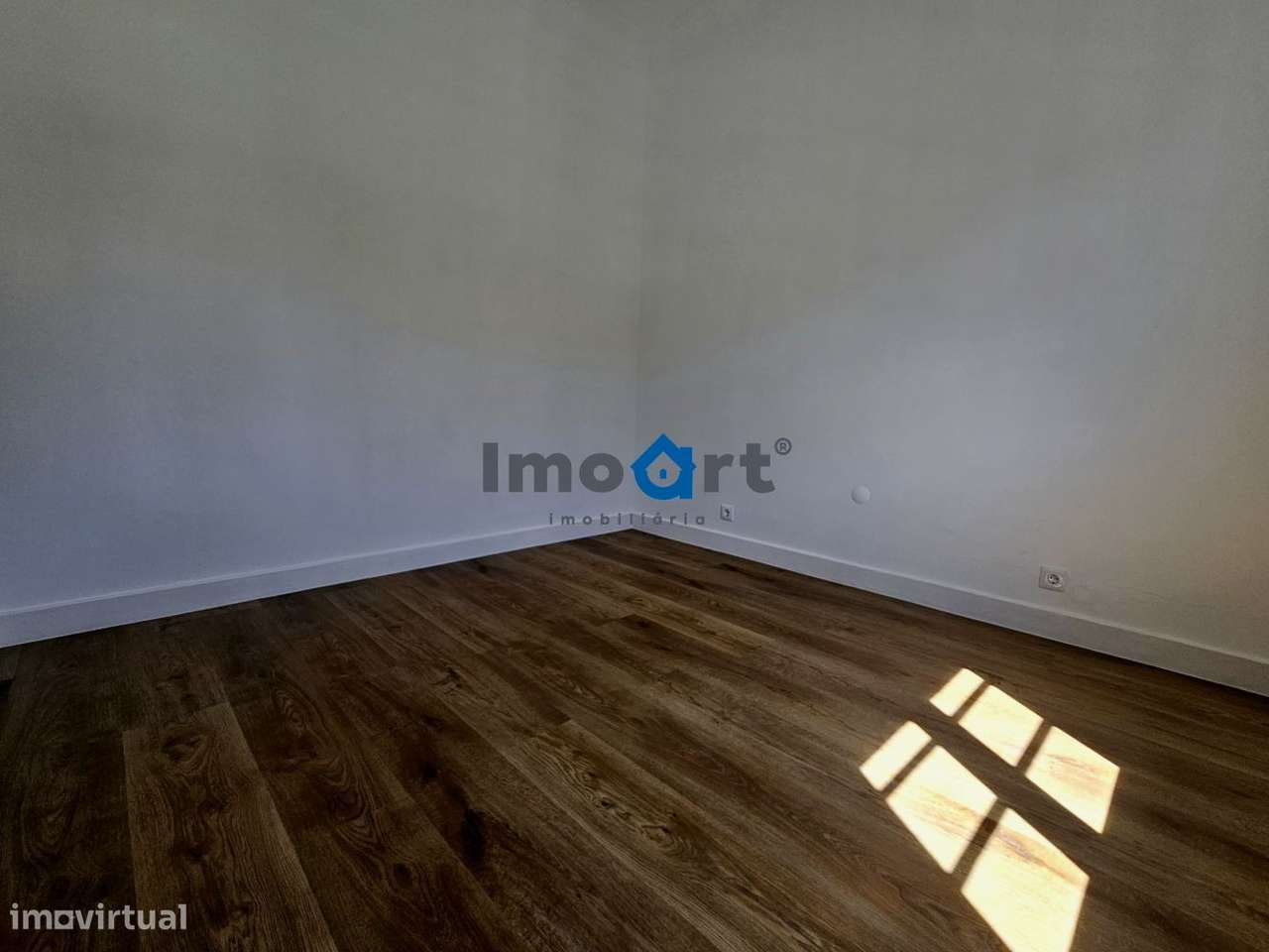 Fantástica moradia Bi-familiar em Ramalde, Porto!!!-6