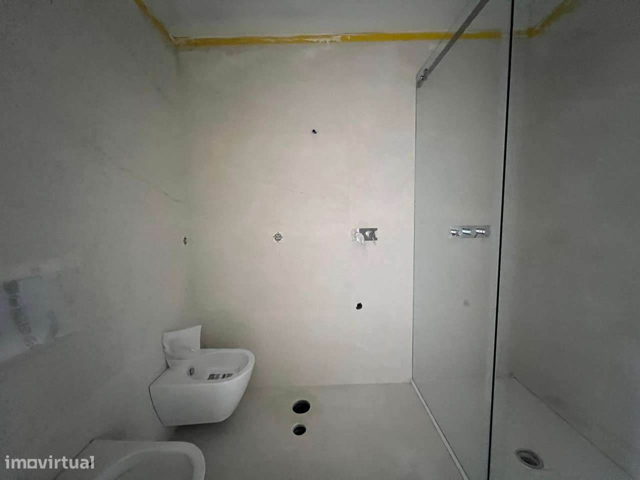 T2 NOVO com 2 Frentes, 2 Varandas (9,7m2), 2 frentes, lugar de garagem-32