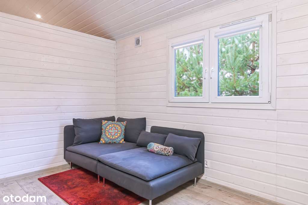 Całoroczny ekonomiczny wyposażony domek z tarasem-7