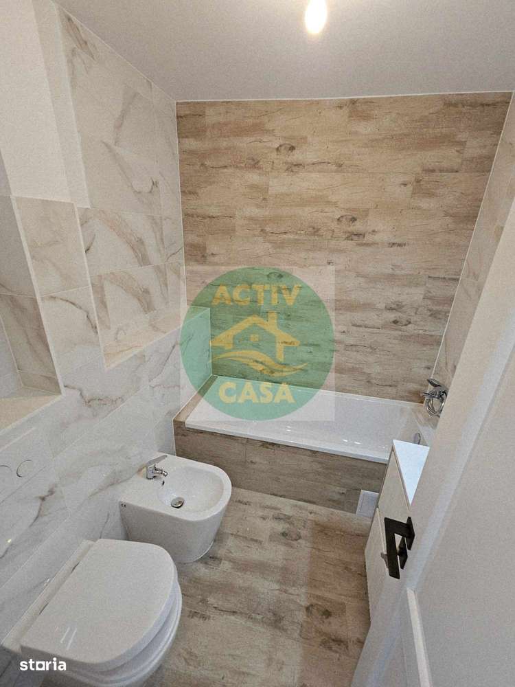 Apartament 3 camere , zona Centru - Imagine principală: 5/8