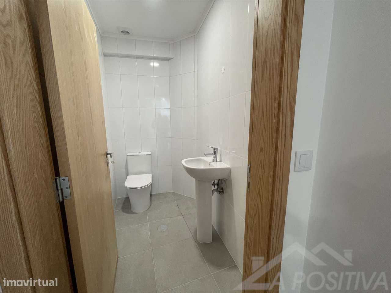 Apartamento T1+1 Venda em São João da Madeira,São João da Madeira-5