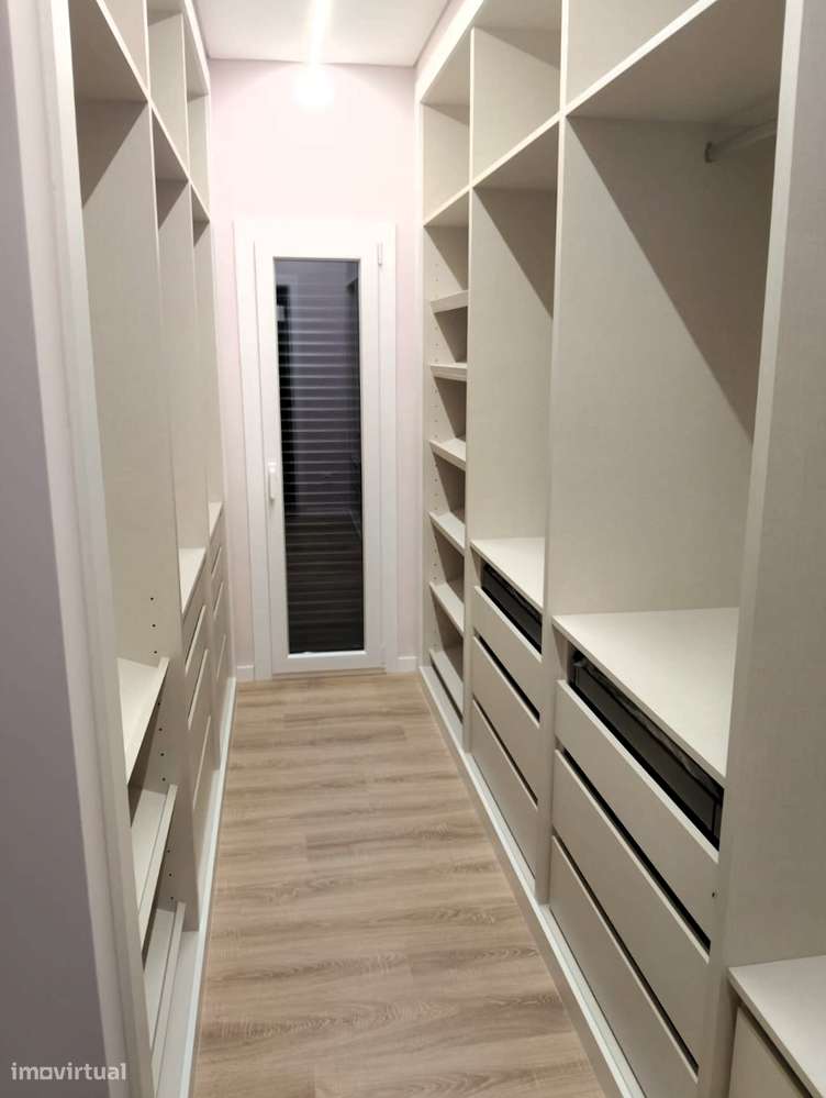 Moradia Térrea  T4 Nova-17