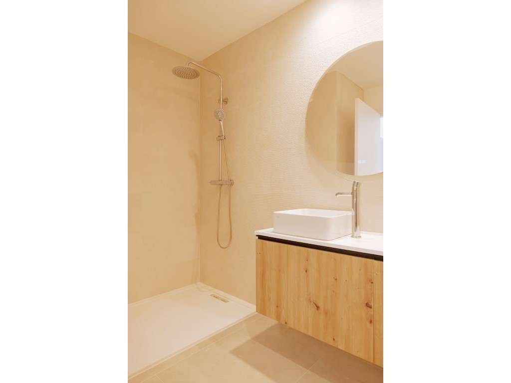 Ideal para Jovens ou Investidores - T1 Moderno no Centro de Leiria-6