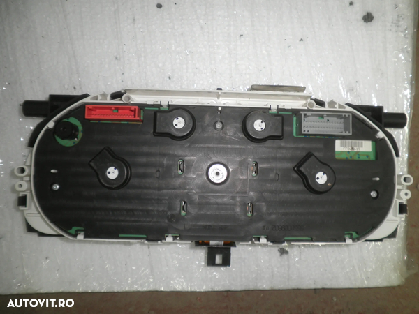 Ceasuri bord Renault Laguna 2 1.9 , 2.2 DCI 8200291334 - 2