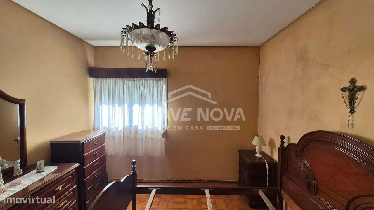 Moradia T2+1 c/garagem em Mafamude  (Urbanização do Cedro, Mafamude)-16