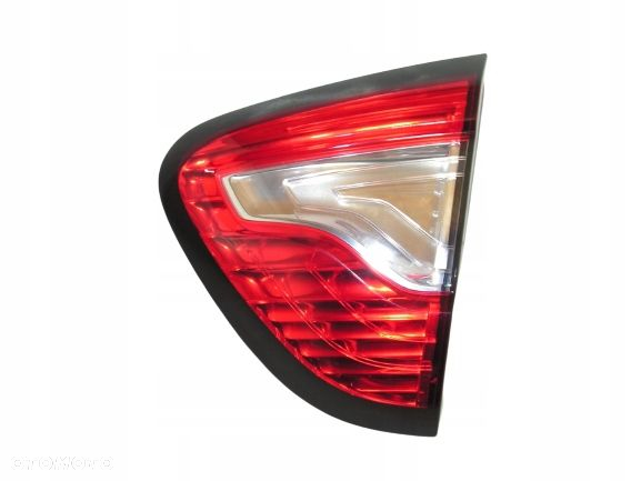 Renault Captur lampa prawa tył klapa - 1