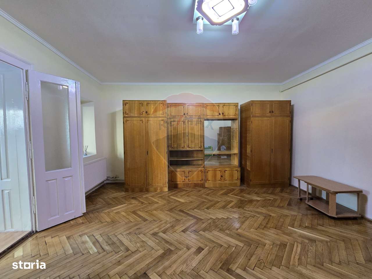 Casă cu 5 camere de vânzare în zona Central comision 0-5