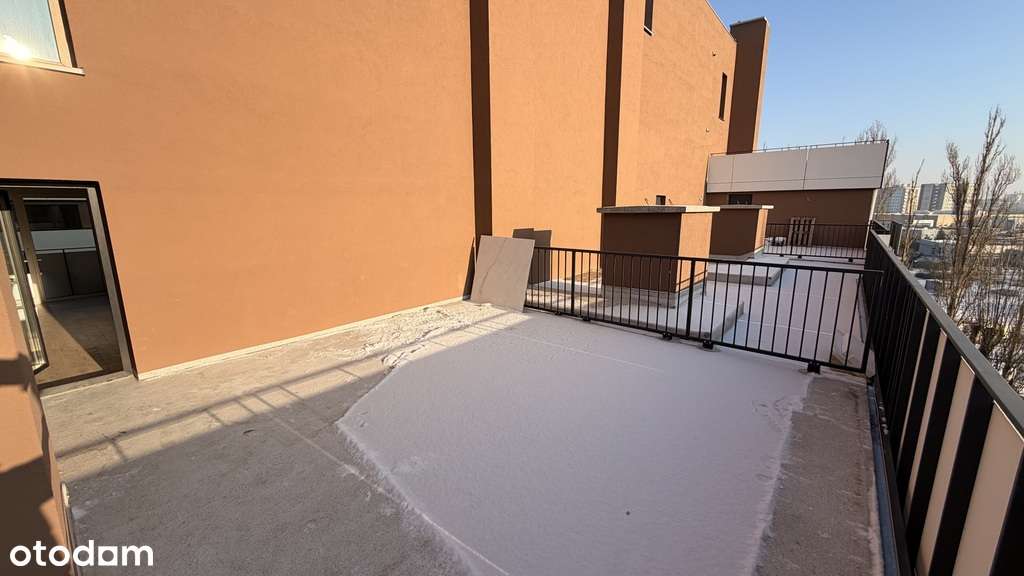 Nowe gotowe mieszkanie w Reda City II VAT TARAS-10