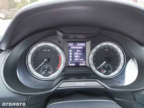 Skoda Octavia 1.0 TSI Style - 6